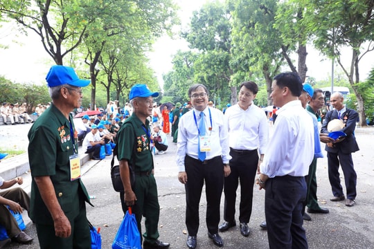 Hà Nội tiễn các đoàn đại biểu sau Lễ kỷ niệm 80 năm Cách mạng Tháng Tám và Quốc khánh 2-9