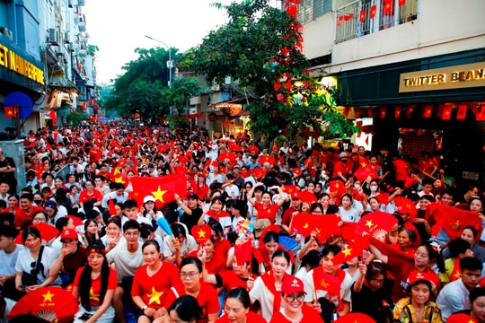 Dư âm hạnh phúc, cảm hứng dâng trào