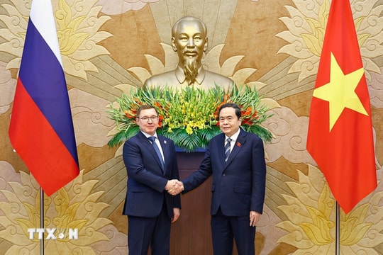 Chủ tịch Quốc hội Trần Thanh Mẫn tiếp Phó Chủ tịch thứ nhất Hội đồng Liên bang Quốc hội Nga