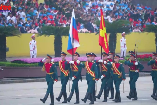 Quân đội Trung Quốc, Nga, Lào, Campuchia tham gia lễ diễu binh A80