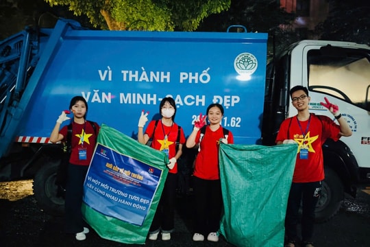 Những người thầm lặng giữ cho Thủ đô Hà Nội xanh - sạch - đẹp