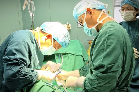 Cẩn trọng với u tuyến nước bọt mang tai