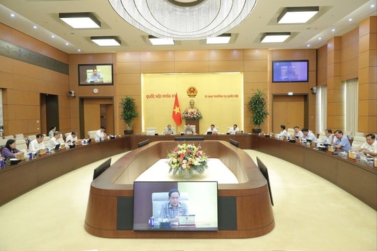 Phiên họp thứ 49, Ủy ban Thường vụ Quốc hội cho ý kiến về báo cáo công tác phòng, chống tham nhũng