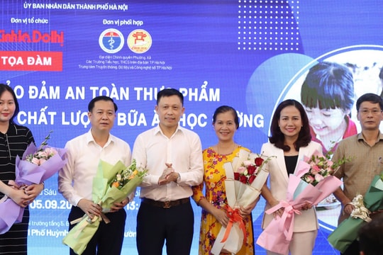Làm gì để bảo đảm an toàn thực phẩm và chất lượng bữa ăn học đường?