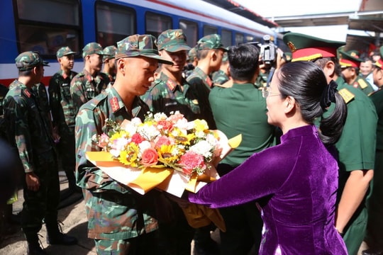 Đà Nẵng chào đón 1.500 chiến sĩ thực hiện nhiệm vụ A80 trở về