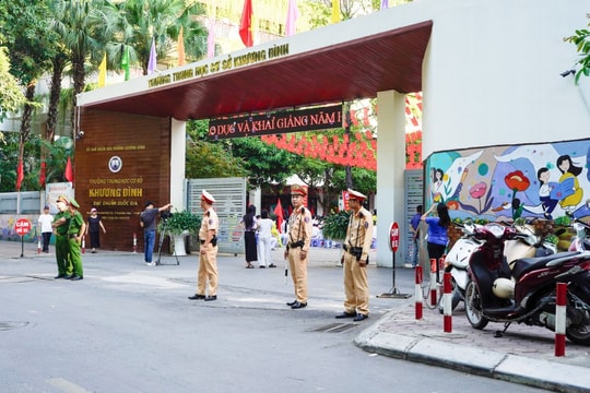 Hà Nội sáng 5/9: Khai giảng an toàn, thông suốt