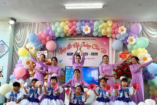 Sơn Tây tưng bừng khai giảng năm học mới 2025-2026