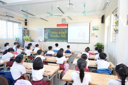Xã Phù Đổng, TP Hà Nội: Hơn 20.000 học sinh tham dự Lễ khai giảng năm học mới 2025-2026