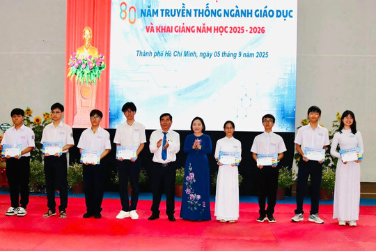 TP Hồ Chí Minh: ngân vang tiếng trống khai trường đón chào kỷ nguyên mới