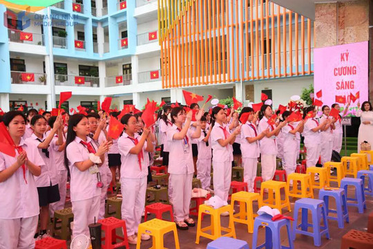 Rộn ràng khai giảng năm học mới 2025 - 2026 tại nhiều tỉnh, thành