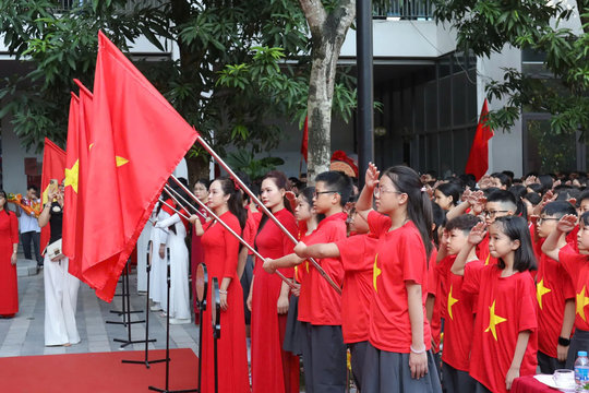 Hôm nay (5/9), 26 triệu học sinh, sinh viên cả nước hân hoan ngày khai trường