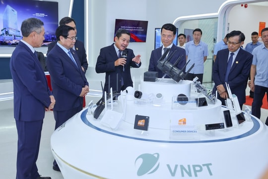 Thủ tướng Chính phủ Phạm Minh Chính: VNPT tiếp tục phát huy truyền thống đổi mới sáng tạo, dám nghĩ dám làm