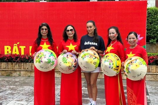 Việt Nam đón lượng khách quốc tế kỷ lục trong tháng 8-2025