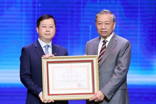 Tổng Bí thư Tô Lâm trao Huân chương Lao động hạng Nhất tặng Đài Truyền hình Việt Nam