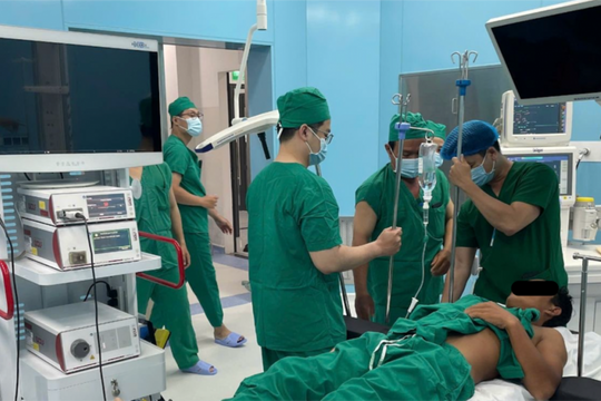 Phẫu thuật thành công ca nội soi đầu tiên tại Côn đảo