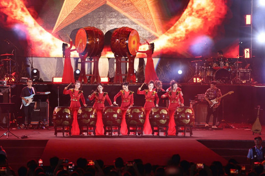 “Rock Concert - Trái tim Việt Nam” Nhịp cầu để lịch sử chạm đến trái tim giới trẻ bằng âm nhạc