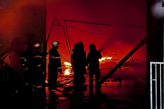 Hà Nội: Nhà xưởng xảy ra cháy tại phường Việt Hưng đã bị đình chỉ hoạt động