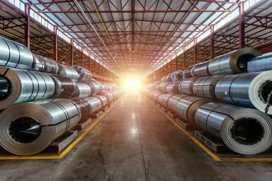 Ngành thép châu Âu chật vật trước thuế quan Mỹ