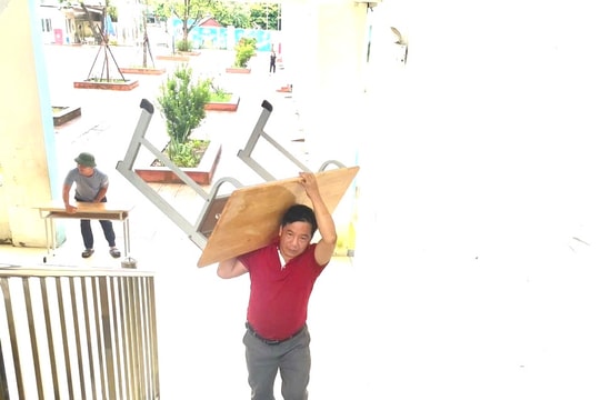 Khuyến cáo nhà trường không tổ chức ngoại khóa khi mưa bão