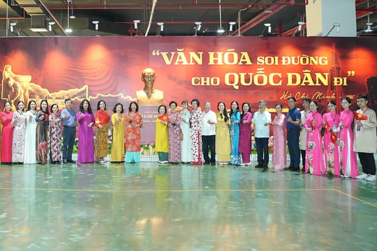 Ủy ban Mặt trận Tổ quốc Việt Nam TP Hà Nội Thắp lửa truyền thống qua triển lãm 80 năm Hành trình đất nước