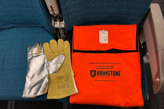 Vietnam Airlines cấm sử dụng pin sạc lithium trên tàu bay