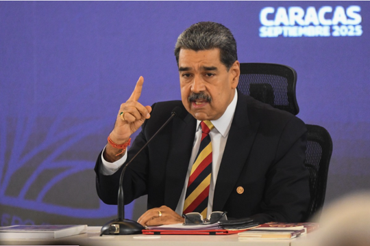 Venezuela triển khai 25.000 quân tới biên giới