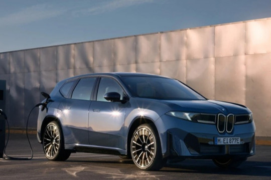 Chi tiết BMW iX3 thế hệ mới vừa ra mắt