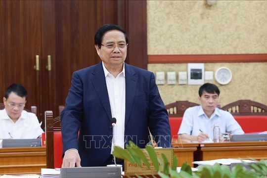 Thủ tướng Phạm Minh Chính chủ trì cuộc làm việc của Bộ Chính trị với Ban Thường vụ Tỉnh ủy Tây Ninh và Tuyên Quang