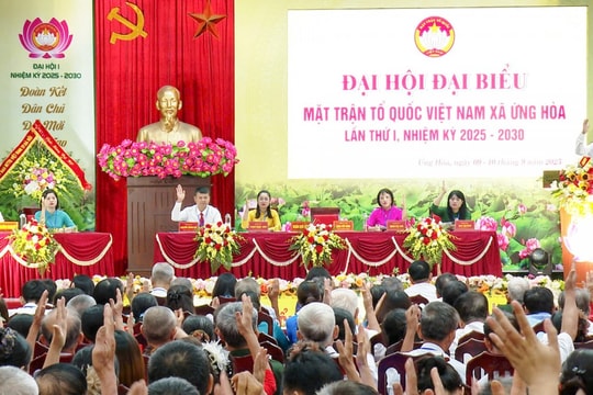 Bà Đặng Thị Tươi được bầu làm Chủ tịch Mặt trận Tổ quốc Việt Nam xã Ứng Hoà nhiệm kỳ 2025-2030