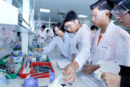Từ tháng 9/2025: Học sinh, sinh viên ngành STEM được vay vốn ưu đãi