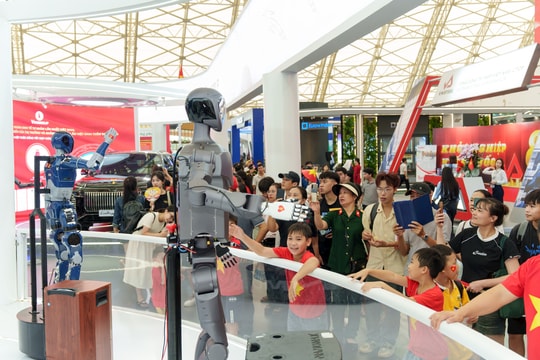 Chuẩn bị chu đáo cho Lễ bế mạc Triển lãm Thành tựu Đất nước