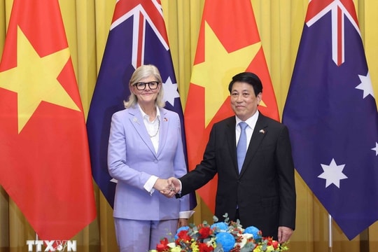 Chủ tịch nước Lương Cường chủ trì lễ đón Toàn quyền Australia