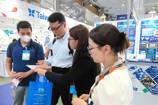 Việt Nam trước cơ hội bứt phá trong chuỗi cung ứng điện tử toàn cầu