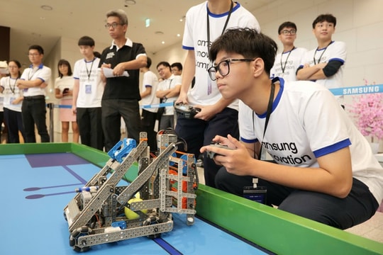 Gần 7.000 học viên và giáo viên tham gia dự án Samsung Innovation Campus 2024 - 2025