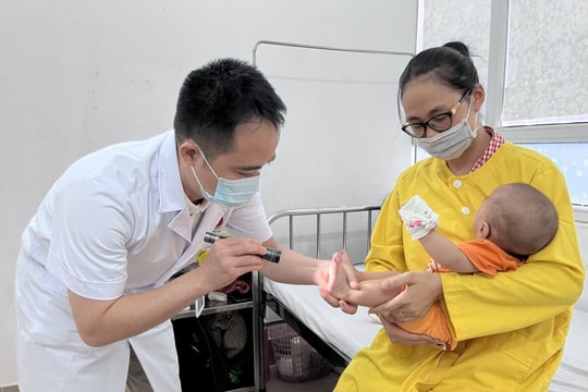 Nghị quyết của Bộ Chính trị về một số giải pháp đột phá, tăng cường bảo vệ, chăm sóc và nâng cao sức khỏe Nhân dân