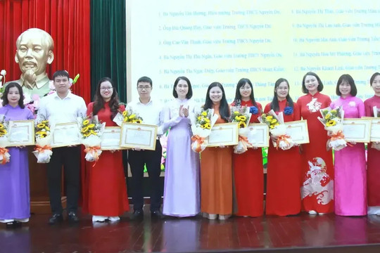 Tuyệt đối không để xảy ra tình trạng lạm thu đầu năm học