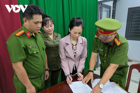 Tạm giữ hình sự chủ cơ sở nha khoa Tuyết Chinh hành hung khách hàng