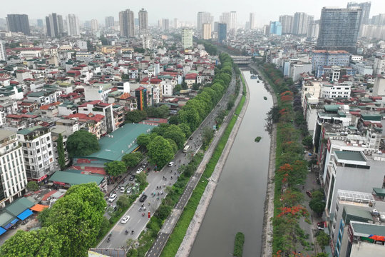 Hồi sinh sông Tô Lịch: Cải thiện môi trường gắn với kinh tế xanh