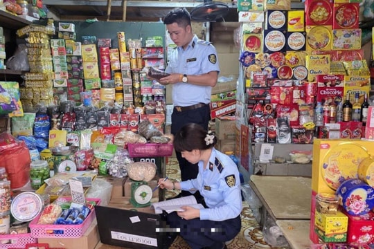 Hà Nội: Kiểm tra, xử lý bánh trung thu, đồ chơi trẻ em kém chất lượng