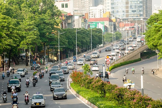 Bắc Bộ ngày nắng gián đoạn, nhiều nơi có mưa dông