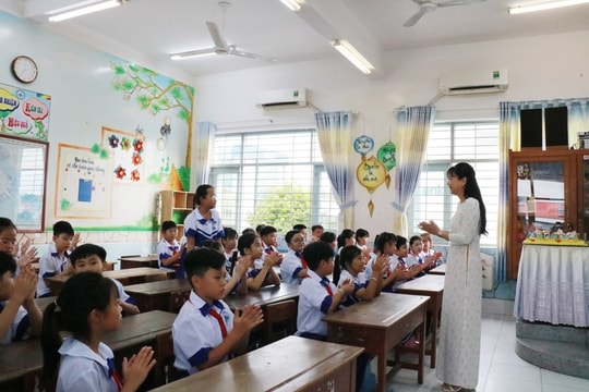 Năm học mới ở Đồng Tháp: Miễn học phí, minh bạch thu chi