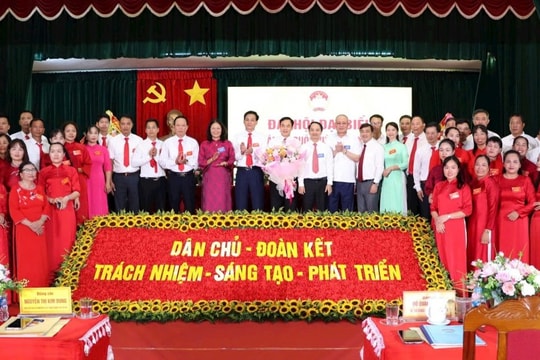 Đại hội đại biểu Ủy ban MTTQ Việt Nam xã Bất Bạt Đổi mới phương thức hoạt động, chất lượng đội ngũ cán bộ Mặt trận