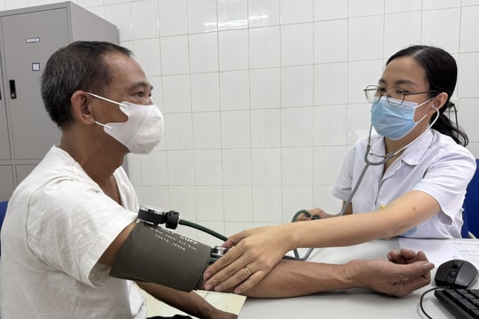 Khám sức khỏe định kỳ: Chìa khóa bảo vệ sức khỏe người cao tuổi
