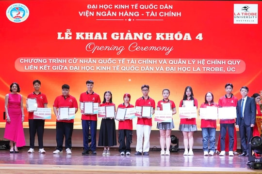 ĐH Kinh tế quốc dân khai giảng chương trình cử nhân quốc tế liên kết với ĐH La Trobe