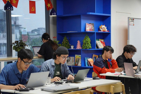 Người trẻ trước “cám dỗ” AI và deepfake: Mối lo từ học đường đến môi trường làm việc