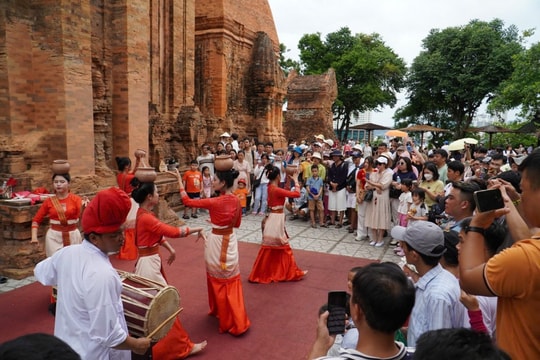 Ngày hội Văn hóa Chăm lần thứ VI tổ chức tại tỉnh Khánh Hòa