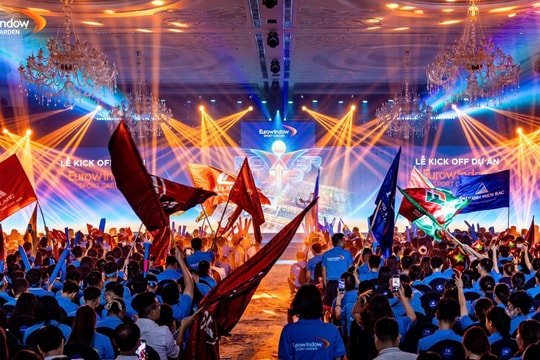 Hơn 1.200 chiến binh kinh doanh hội tụ tại lễ Kick-off dự án Eurowindow Sport Garden