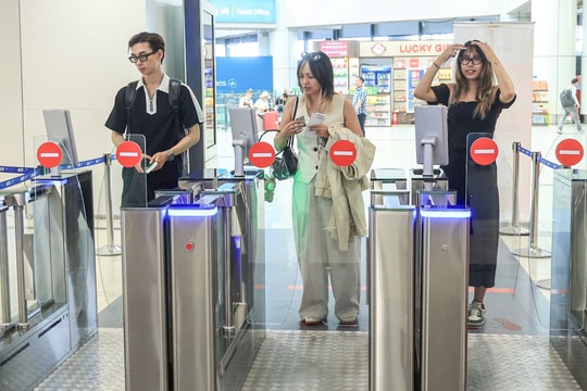 Xác thực điện tử VNeID tại 100% các sân bay trong tháng 10