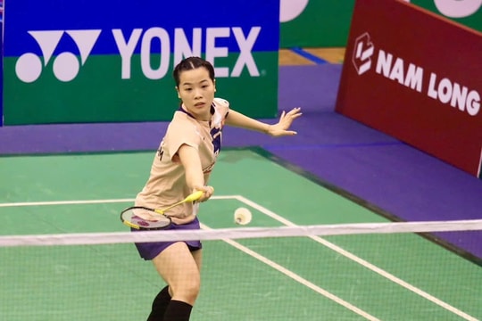 Thua tay vợt Trung Quốc, Nguyễn Thùy Linh giành ngôi Á quân tại Vietnam Open 2025
