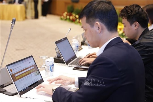 Chỉ thị của Thủ tướng về việc thúc đẩy triển khai các giải pháp công nghệ phục vụ người dân và doanh nghiệp